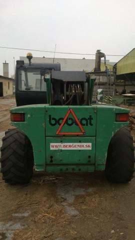 Predám teleskopický nakladač bobcat T3071