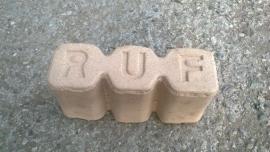 Brikety RUF z tvrdého dreva 