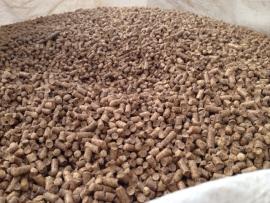 Pelety a brikety