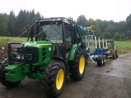 Prodám traktor John Deere s vyvážečkou