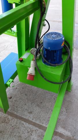 hydraulicky lis na lepenie hranolov