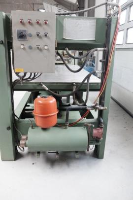 Dyhovací lis Steton 2500x1300mm vodné ohrievanie