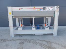 Dyhovací lis Italpresse 2500x1300mm vodné ohrievanie