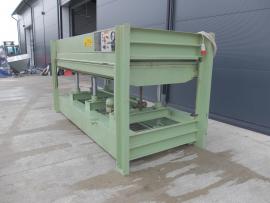 Dyhovací lis Italpresse 3000x1300mm vodné ohrievanie