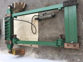 Díly na katr RZ710 - rám s hydraulickým šponováním, závěsy, pily, stůl