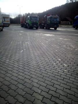 Ponúkam prepravu dreva 