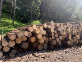 Smreková guľatina