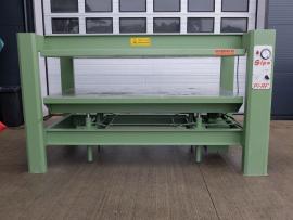 Dyhovací lis SIPA 2250x1000mm plošný bez ohrievania