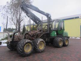 Vyvážecí stroj JD 810