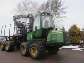 Vyvážecí stroj JD 810
