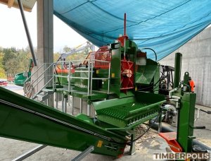 Procesor Complex 1300 pro výrobu palivového dřeva