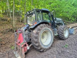 Lesný traktor VALTRA T193 |  Lesnícka technika | Drevoobrábacie stroje | KOMITrade s.r.o.