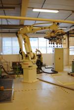 Diğer ekipman Robot KAWASAKI Palletizer ZD130S with suction pads for feedi |  Marangozluk Makineleri | Ahşap işçiliği makineleri | TEKA TRADE