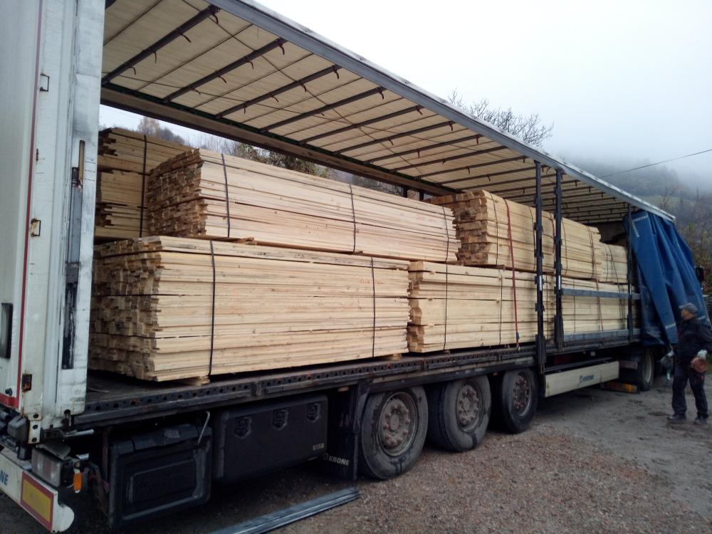 Raklap fűrészáru, Raklapok