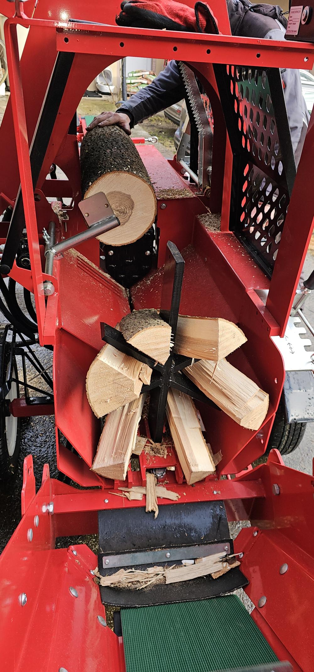 Prodám Nový Procesor DR-20 Automat ,prořez do 480 mm.